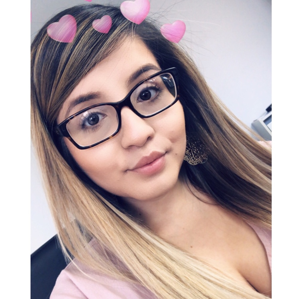 Meet your Posher, Vanessa